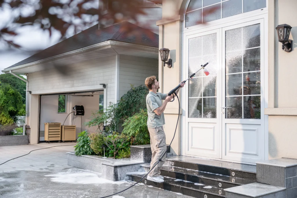 How to effectively Pressure Wash a house